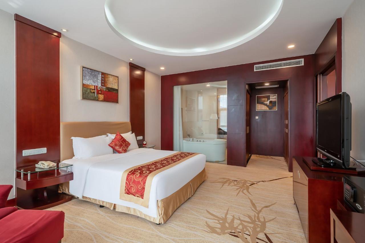 Deluxe Executive Suite